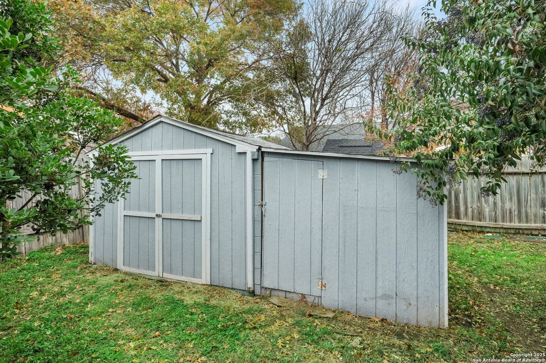 Photo of 9407 VALLEY MOSS