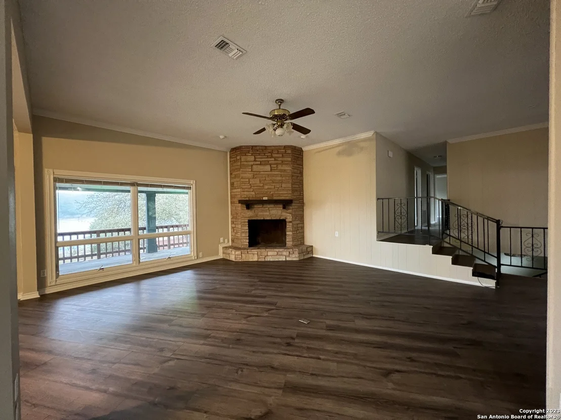 Photo of 119 CEDAR TREE LN