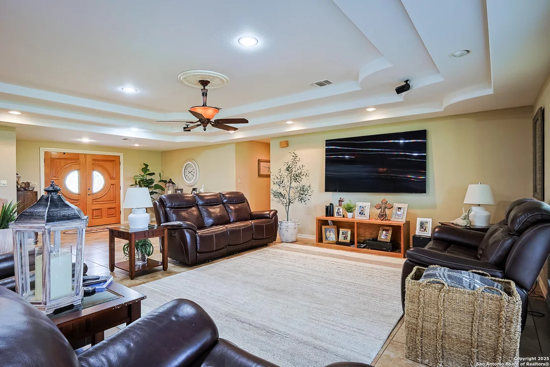 Photo of 2697 Oak Grove