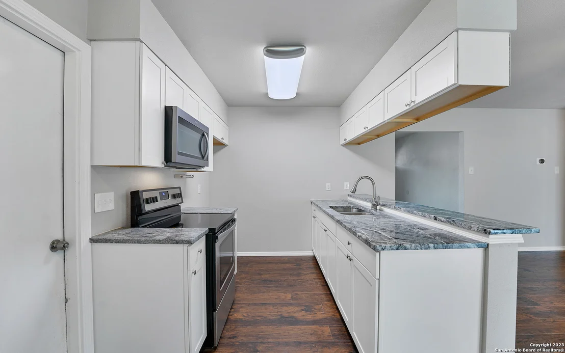 Photo of 4430 CLEAR SPRING DR