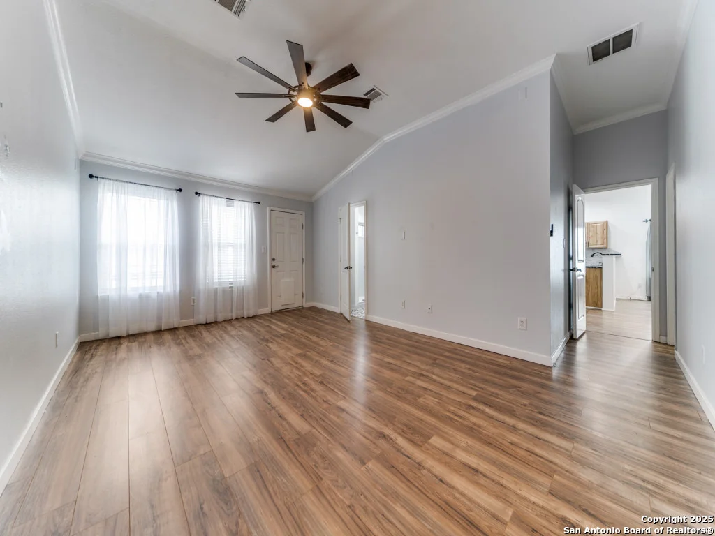 Photo of 651 RIVER VIEW DR