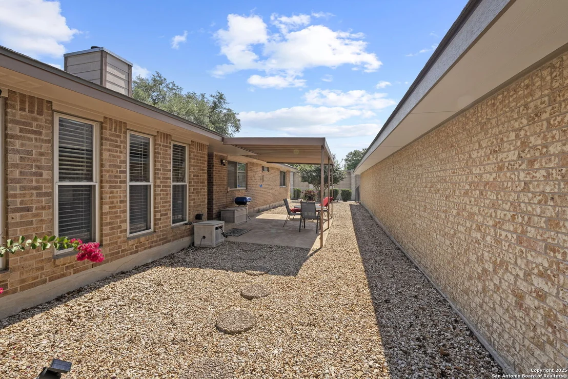 Photo of 1008 Robert Derrick Dr.