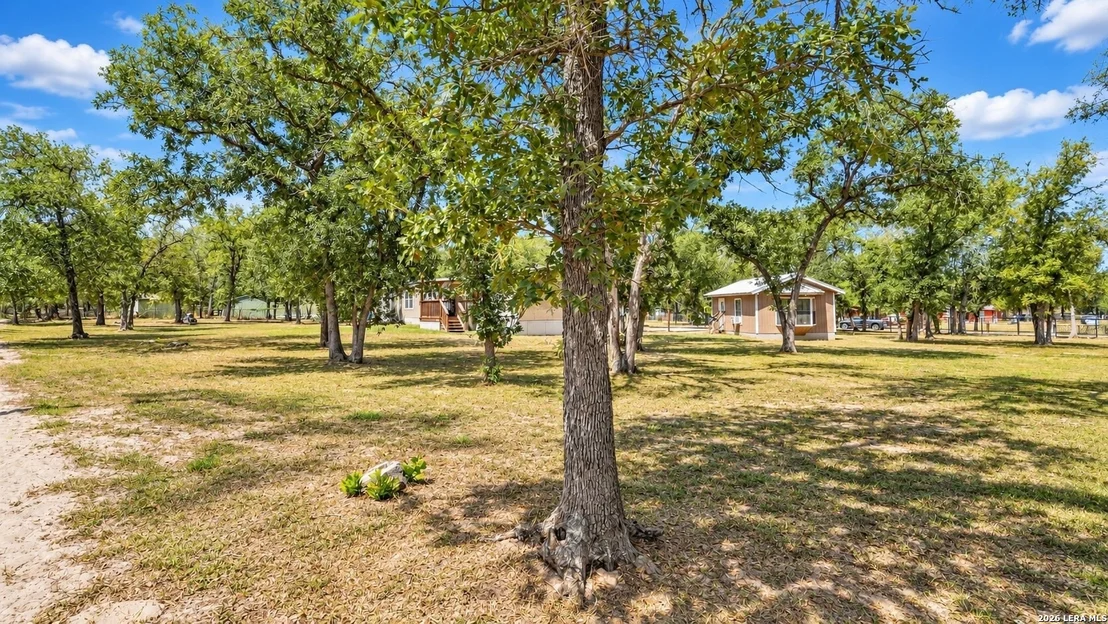 Photo of 213 Oak View Dr