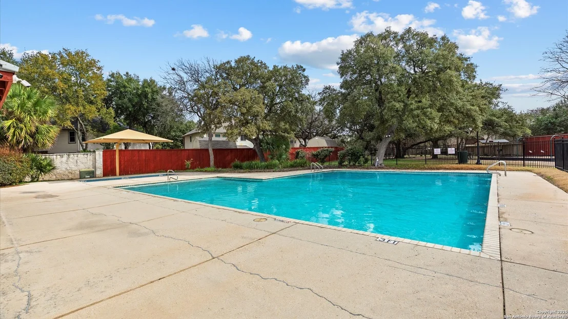 Photo of 4664 Summit Hill Dr