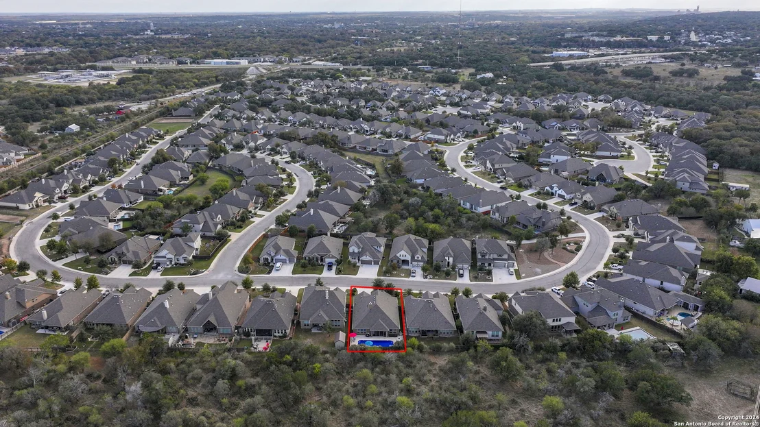 Photo of 1060 CARRIAGE LOOP