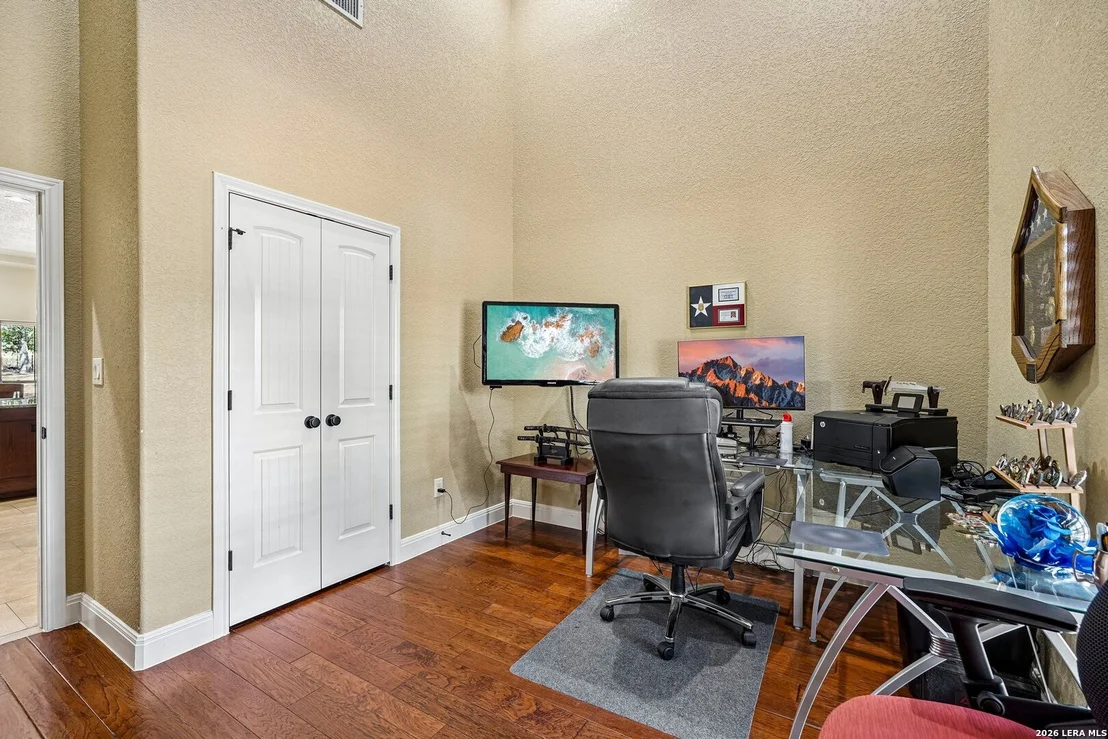Photo of 129 HIDDEN FOREST DR