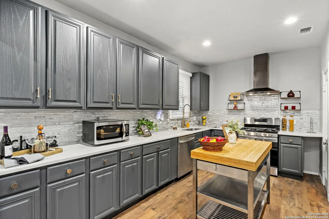 Photo of 274 HERMINE BLVD