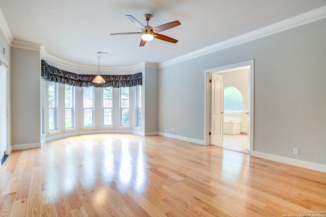 Photo of 15622 Dawn Crest