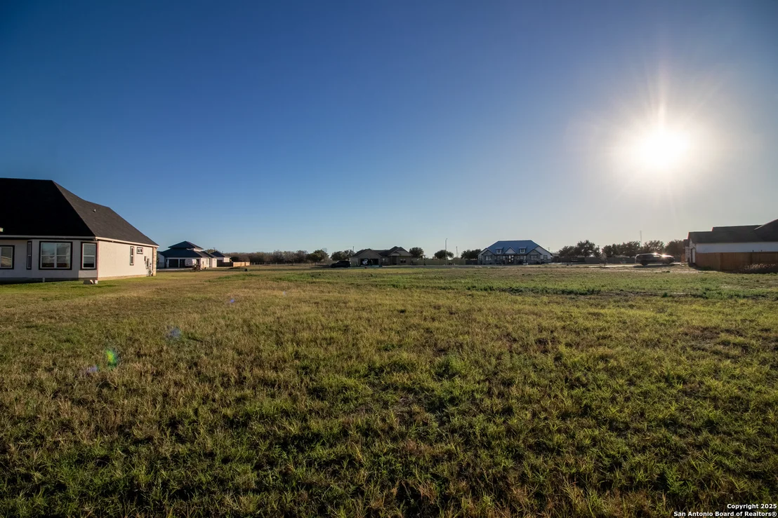 Photo of 109 W TREE FARM DR