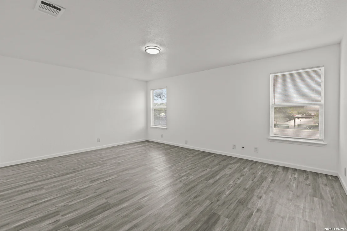 Photo of 10710 Diamond Rock