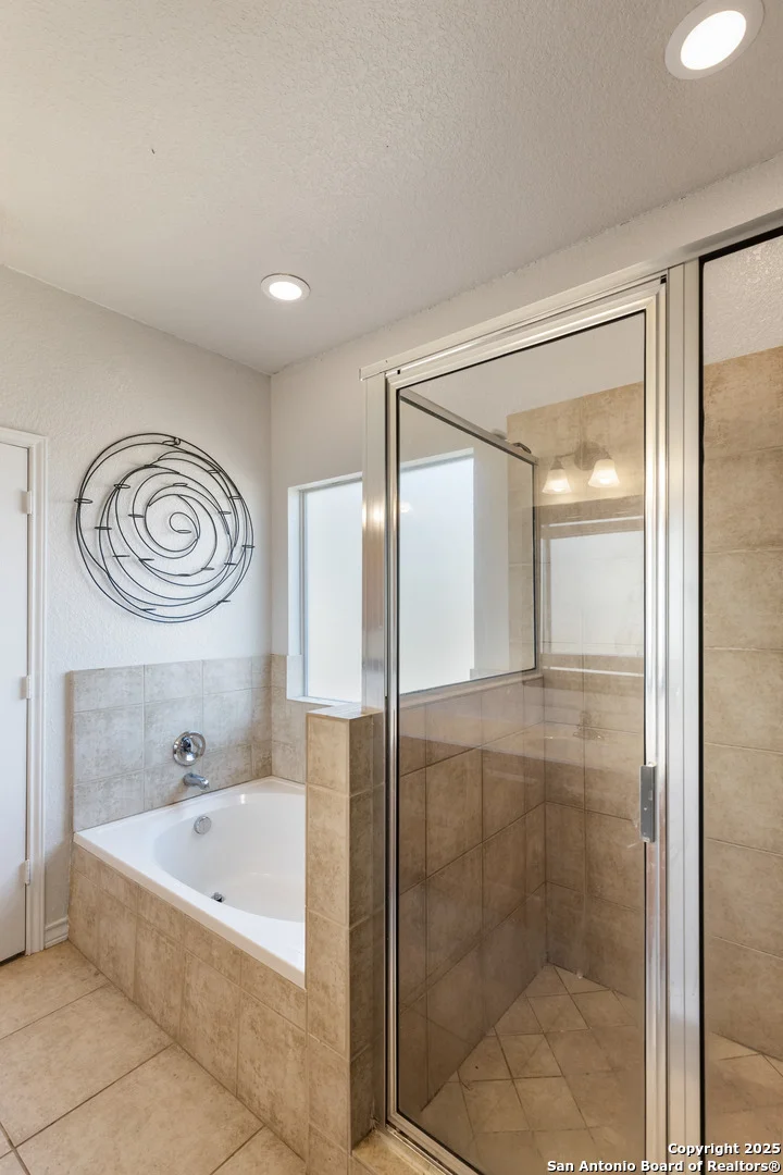 Photo of 325 Howard Dr