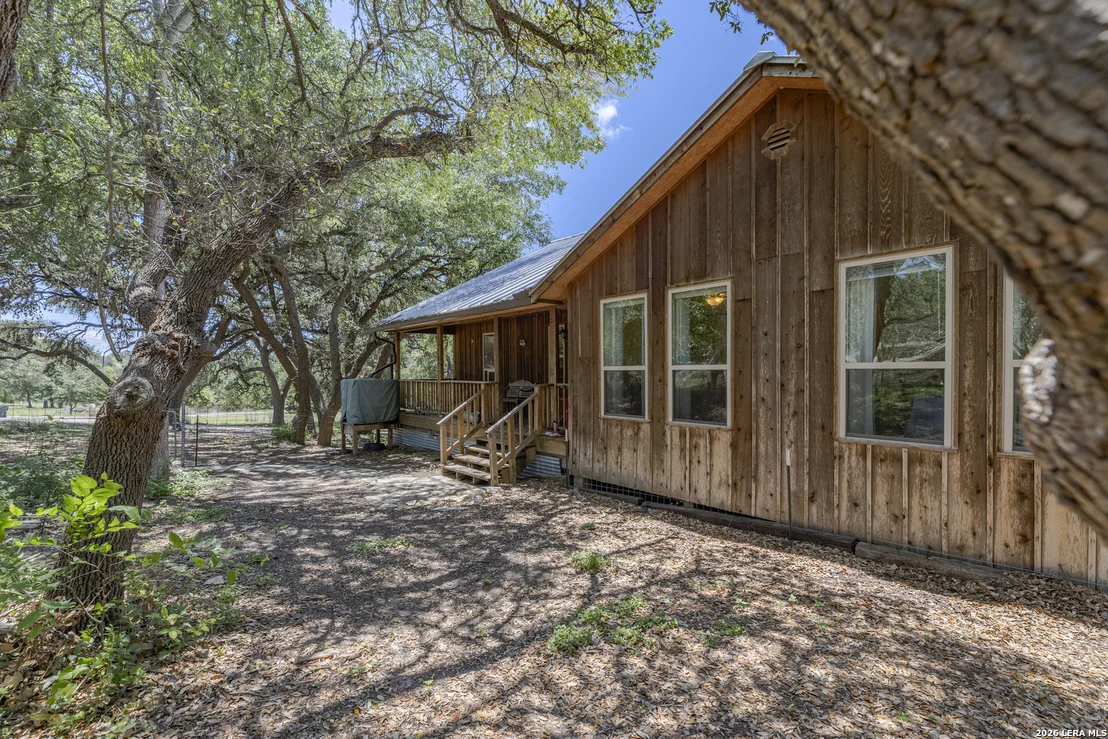Photo of 150 PLATTEN CREEK RD