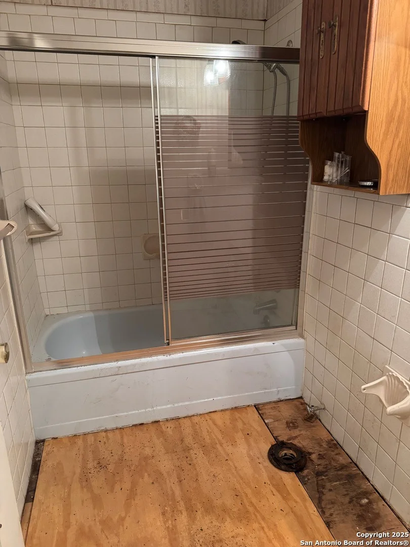 Photo of 347 Calle LA GLORIA