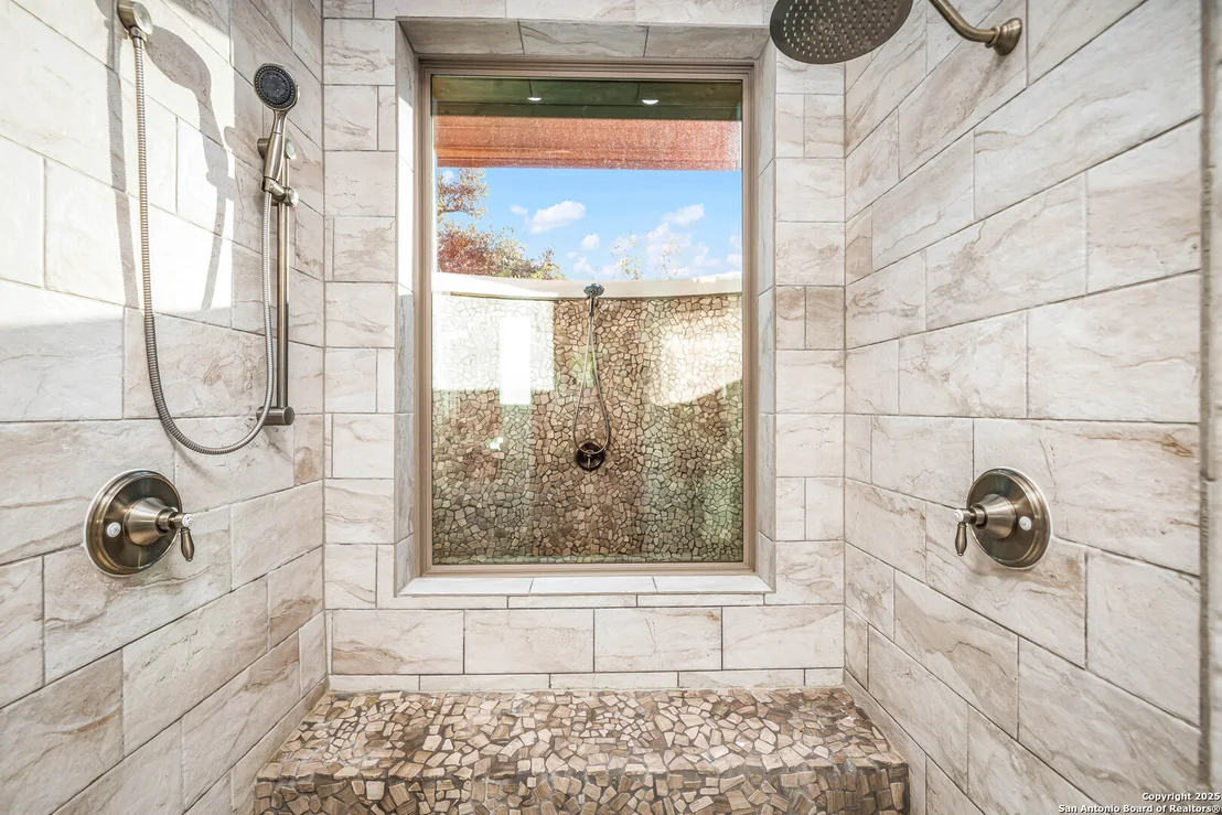Photo of 2330 Occidente