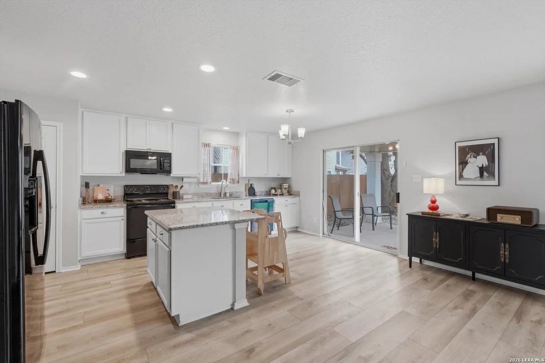 Photo of 406 Hampton Cove