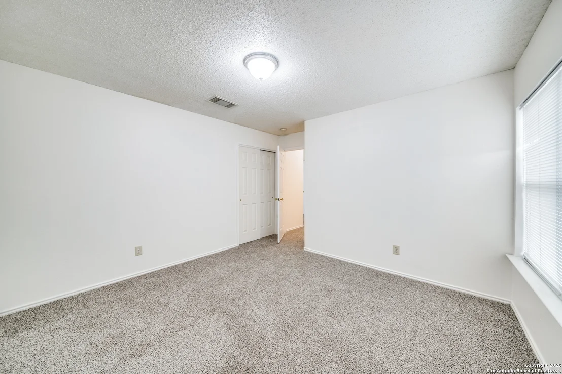 Photo of 7910 DAWNTREE PL