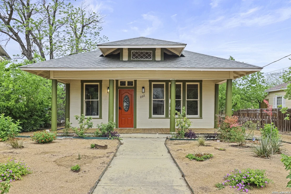 Photo of 235 CORNELL AVE