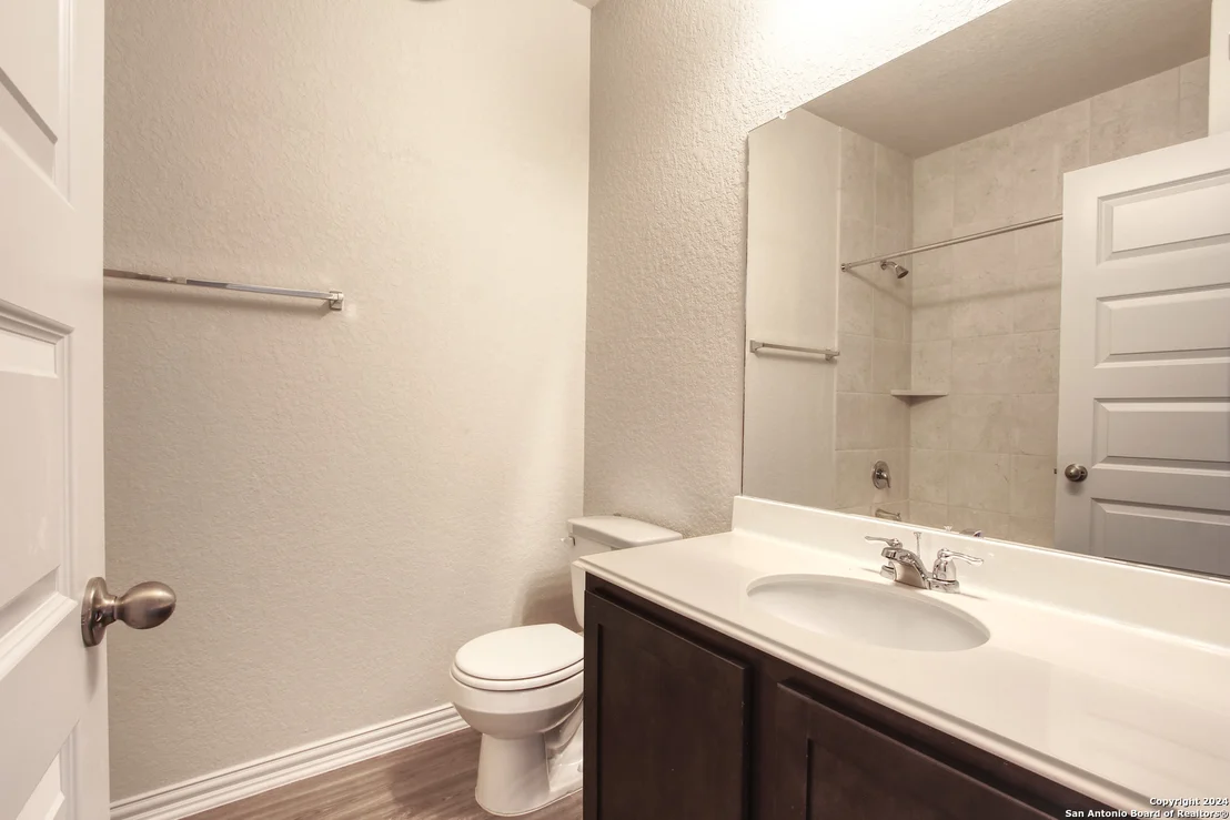 Photo of 5423 Devils Gate