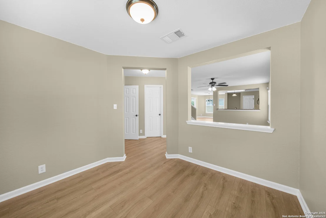 Photo of 3971 Cherokee Blvd