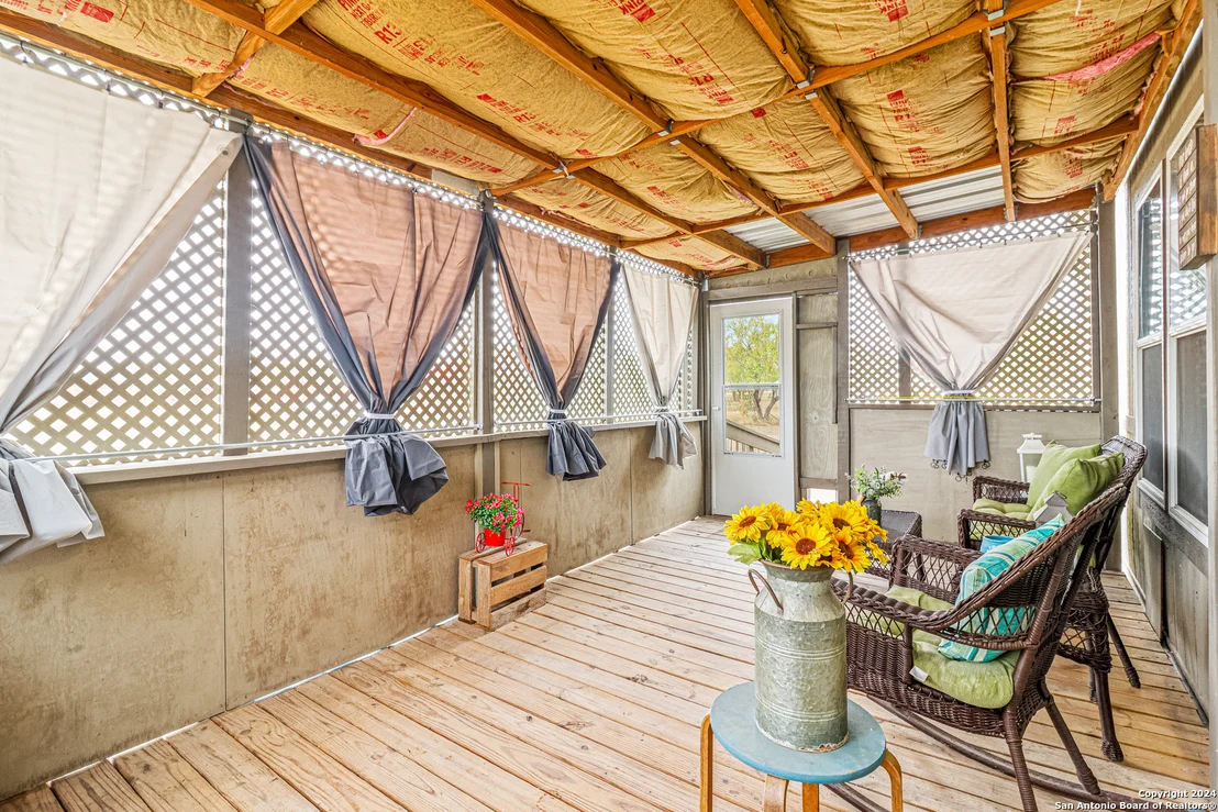 Photo of 609 Country Trail