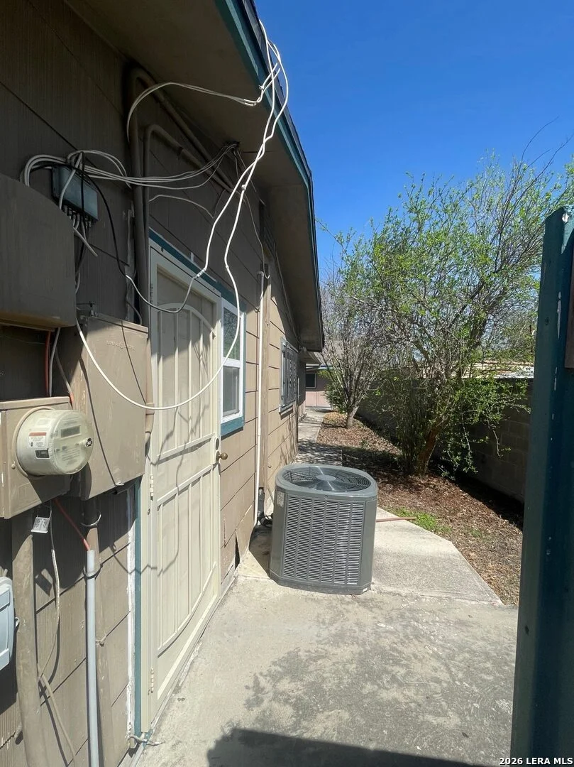 Photo of 4830 Castle Bridge