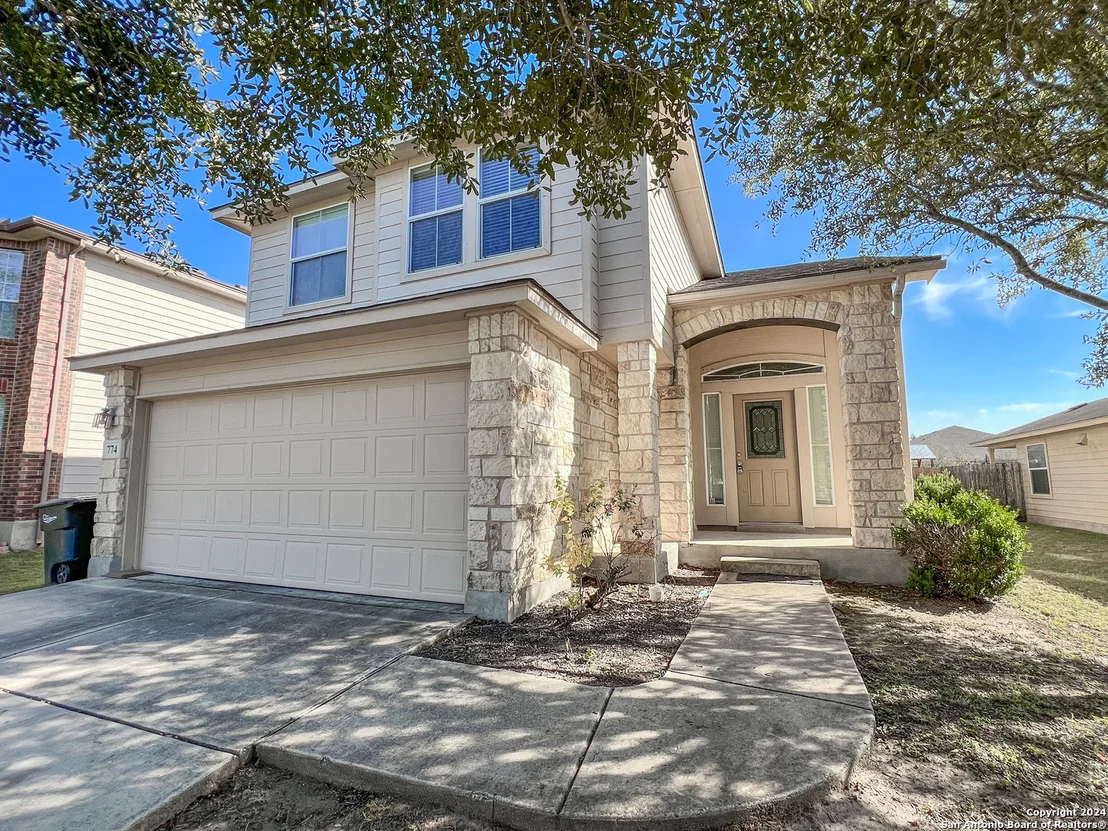 Photo of 774 ANDORA DR