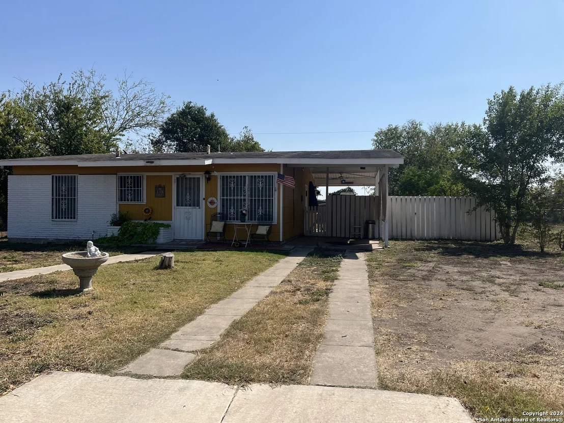 Photo of 138 Eaglerock Dr