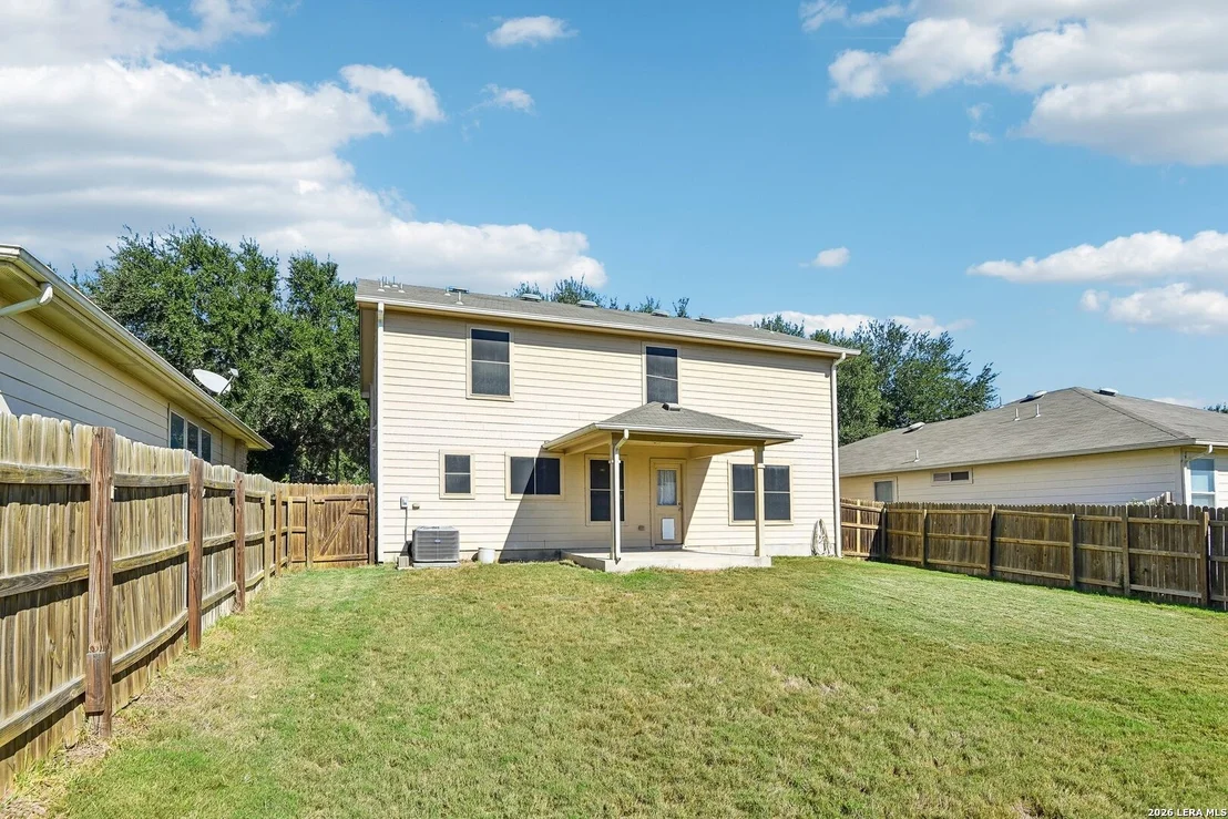 Photo of 213 HEREFORD ST