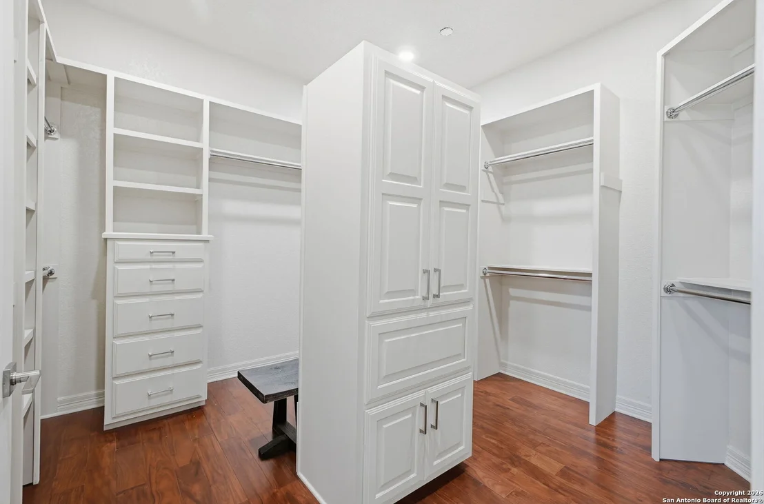 Photo of 9610 Trophy Oaks