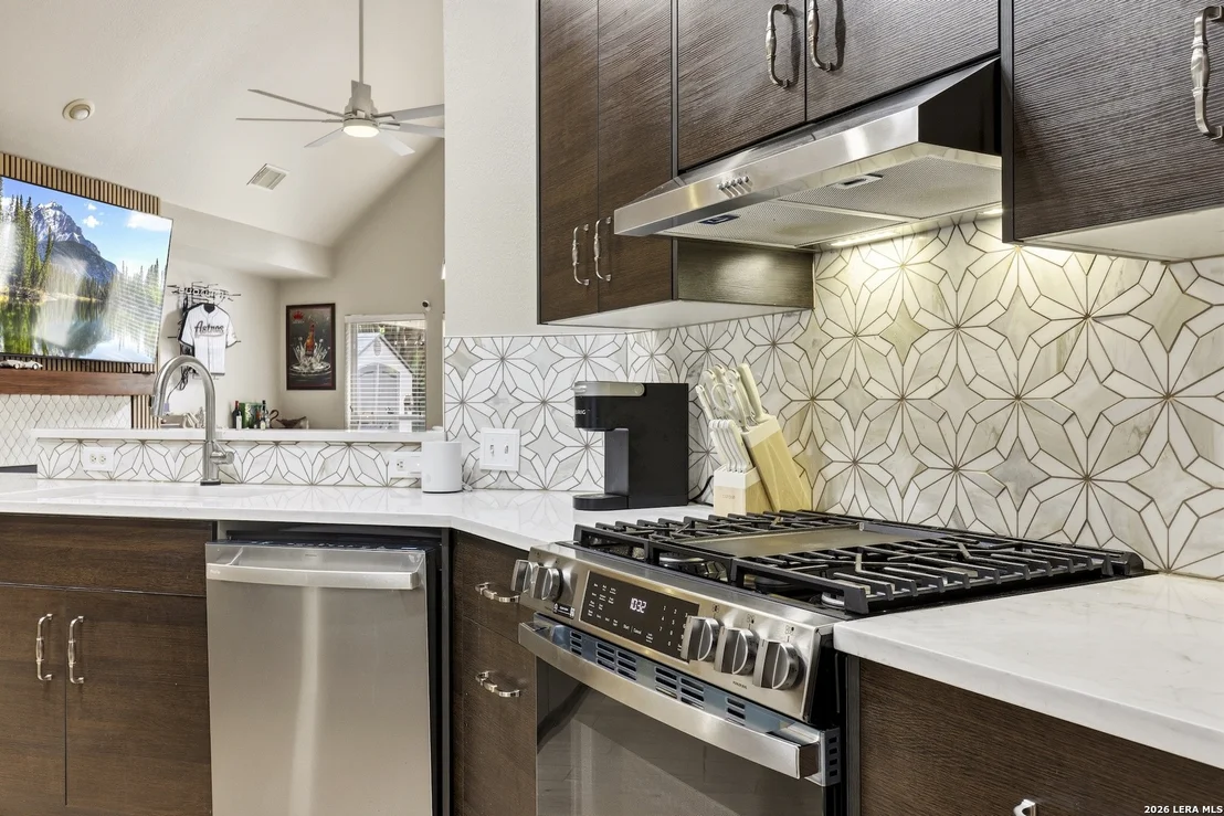 Photo of 8 MARELLA DR
