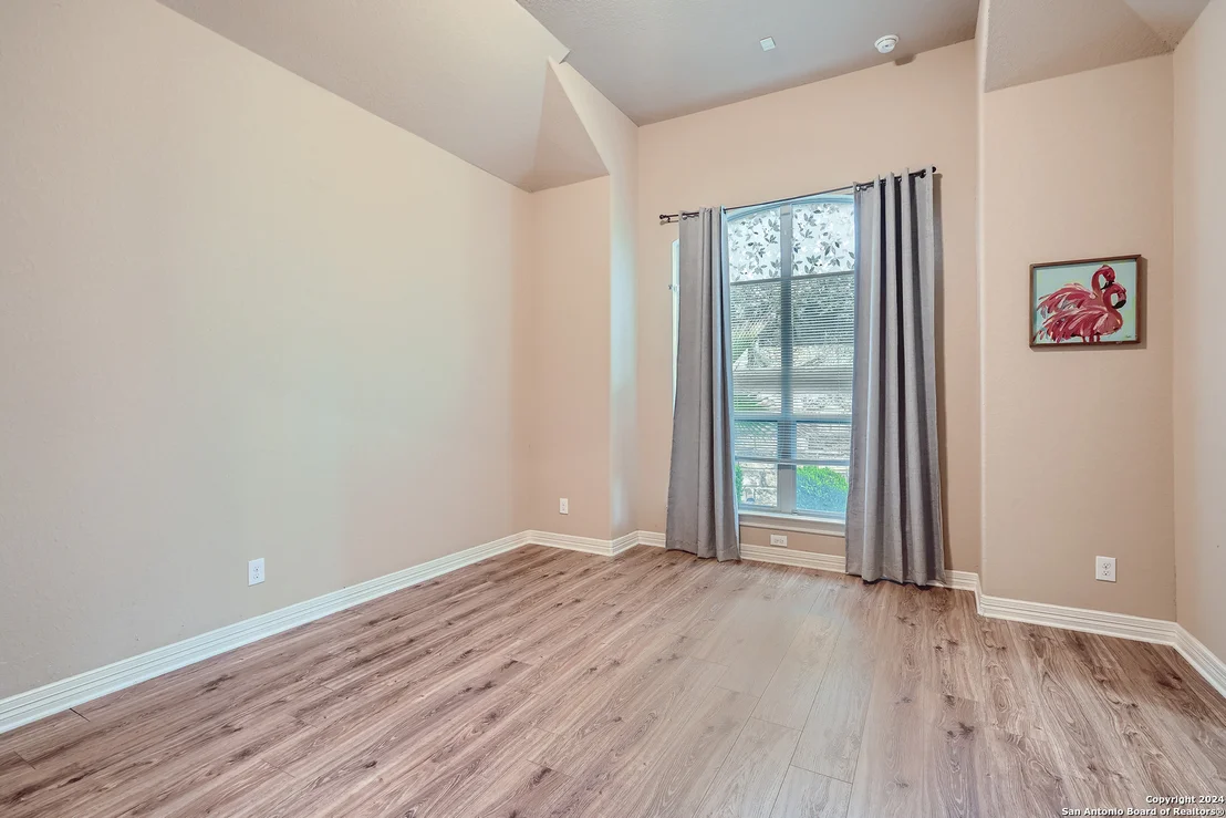 Photo of 23 WINTHROP DOWNS