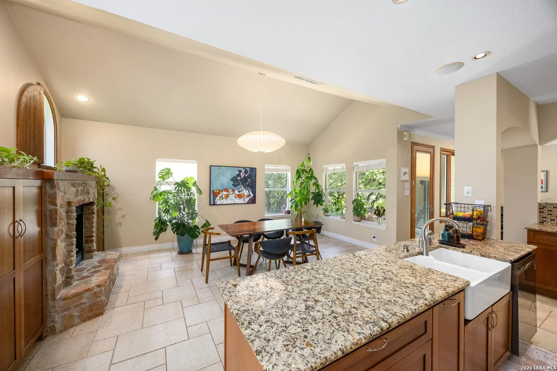 Photo of 1059 Flagstone