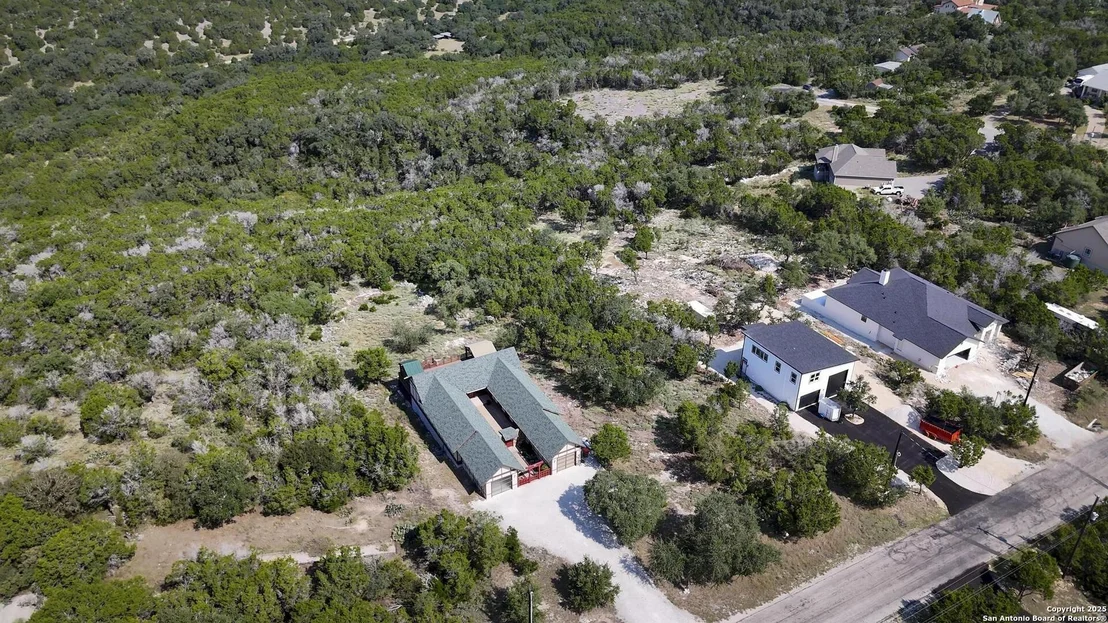 Photo of 2601 Summit Dr