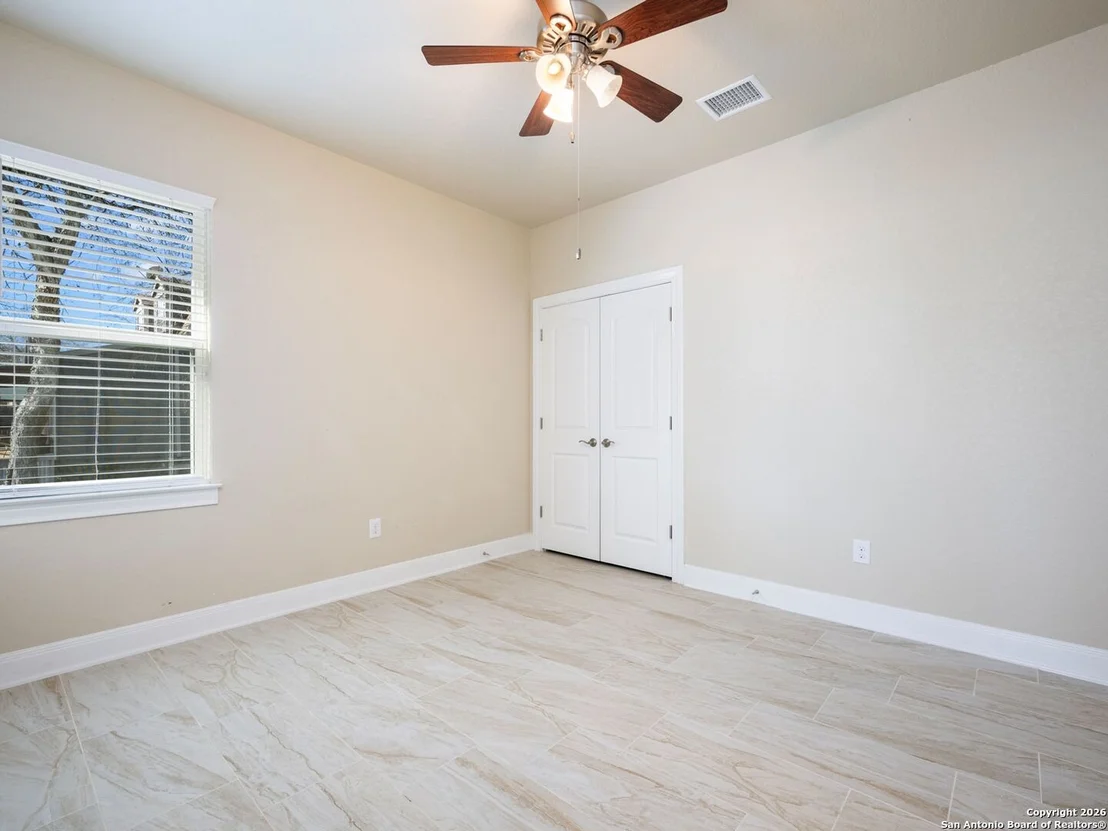 Photo of 14681 Main St