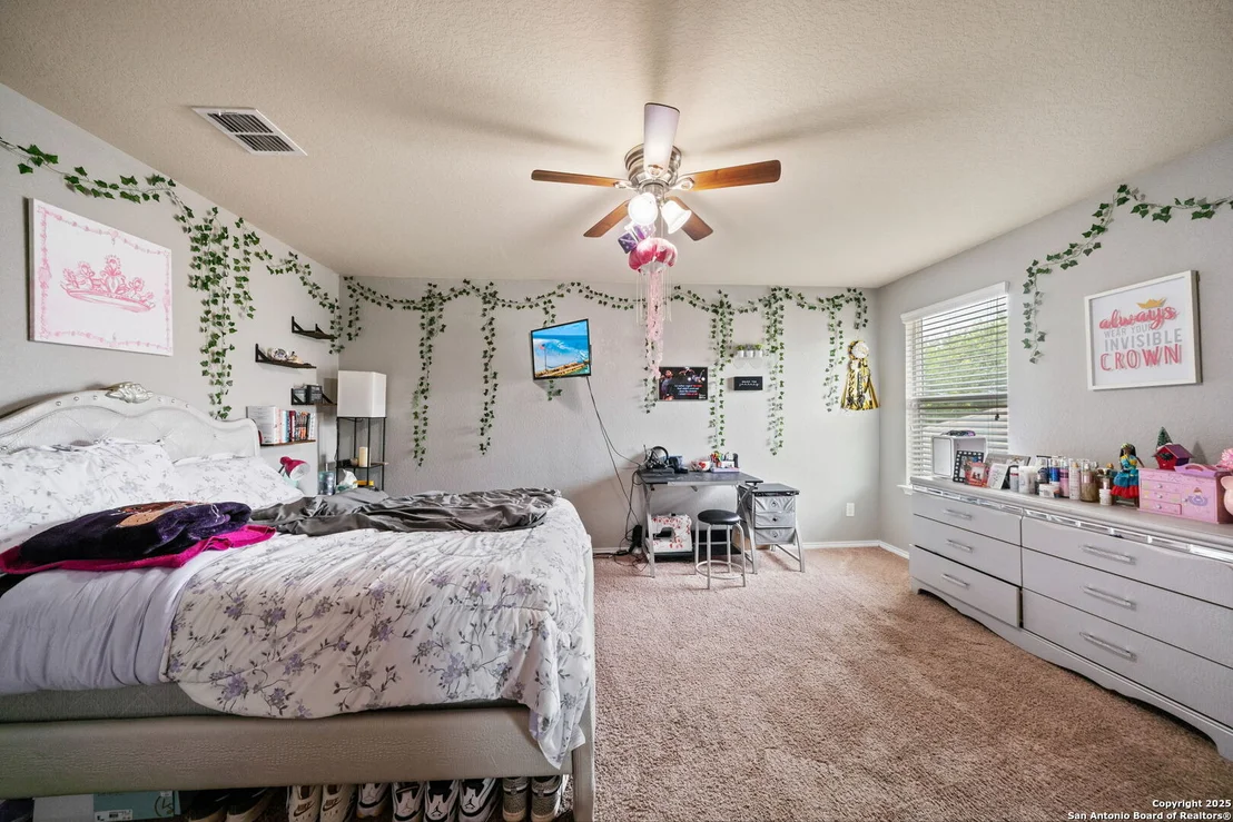 Photo of 2027 Emerald Edge