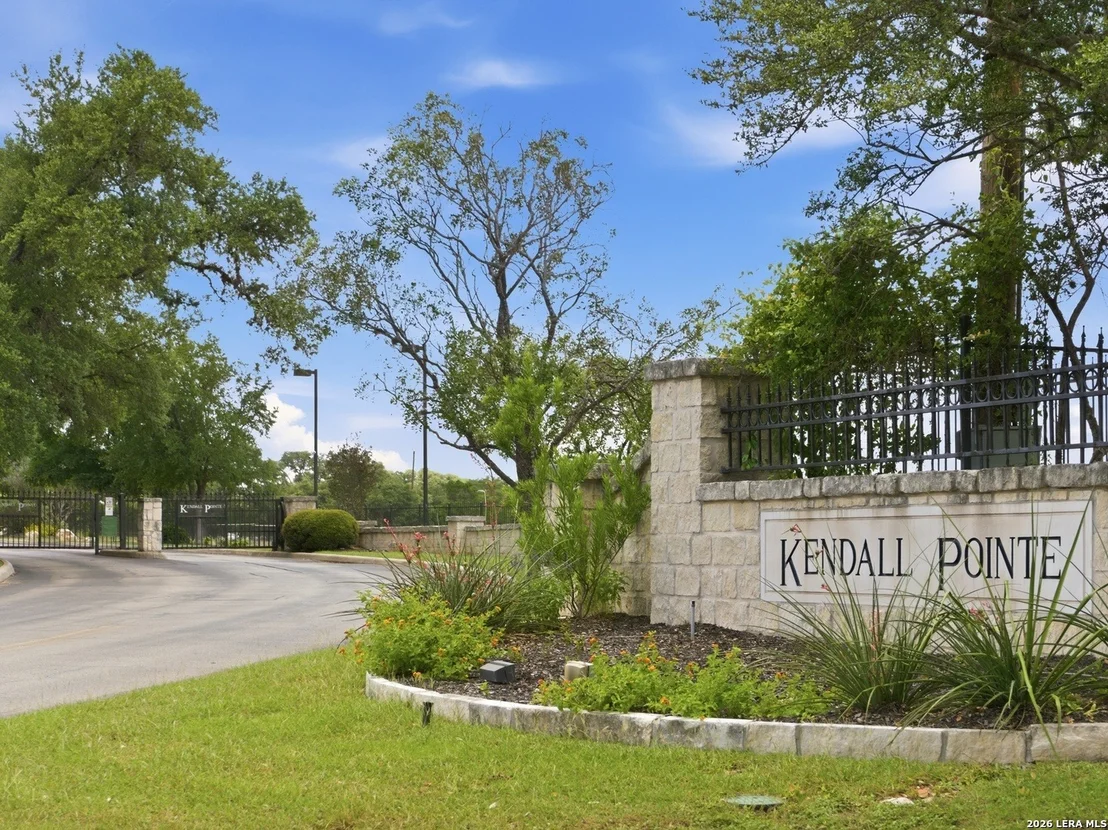 Photo of 203 Kendall Pointe Dr