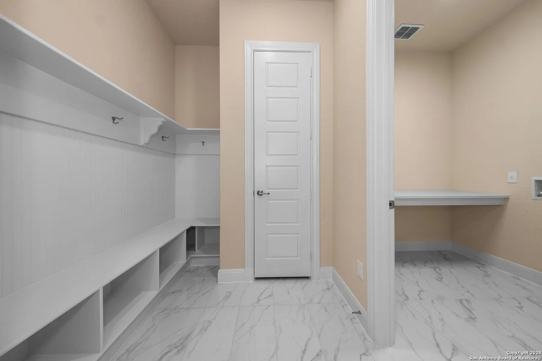 Photo of 4014 BALENTINE