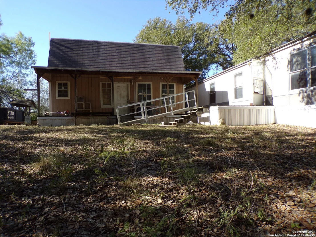 Photo of 656 COUNTY ROAD 4614