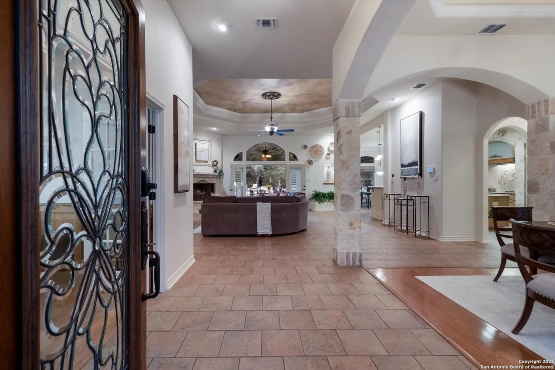 Photo of 15271 Chinquapin