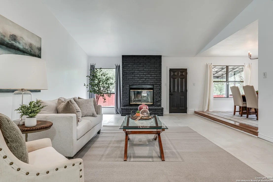 Photo of 14622 Bitternut Woods St