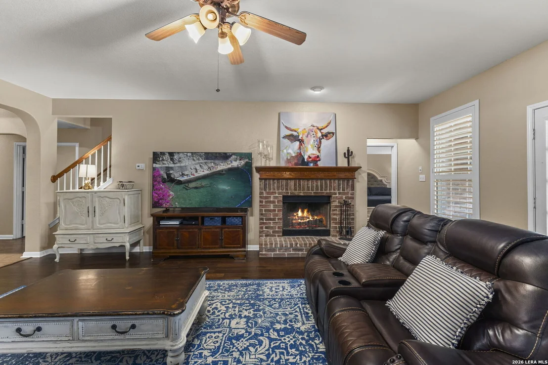Photo of 266 MAIDSTONE CV