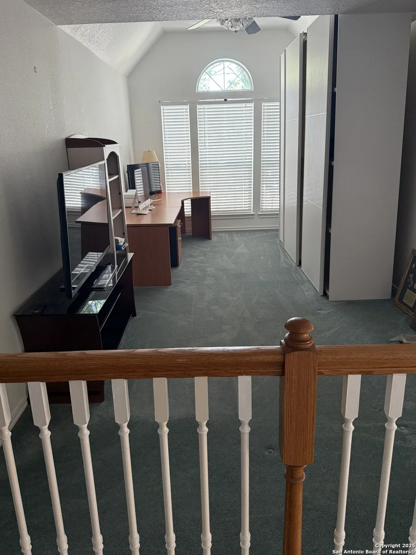Photo of 2710 Montebello