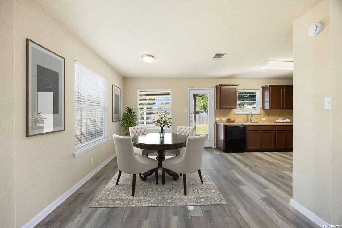 Photo of 2116 Sinclair