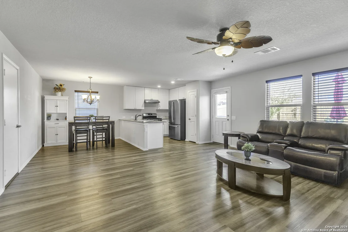 Photo of 5706 WILLOW BREEZE