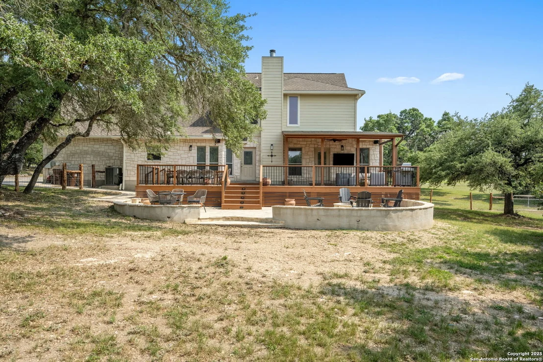 Photo of 102 Kendall View Dr