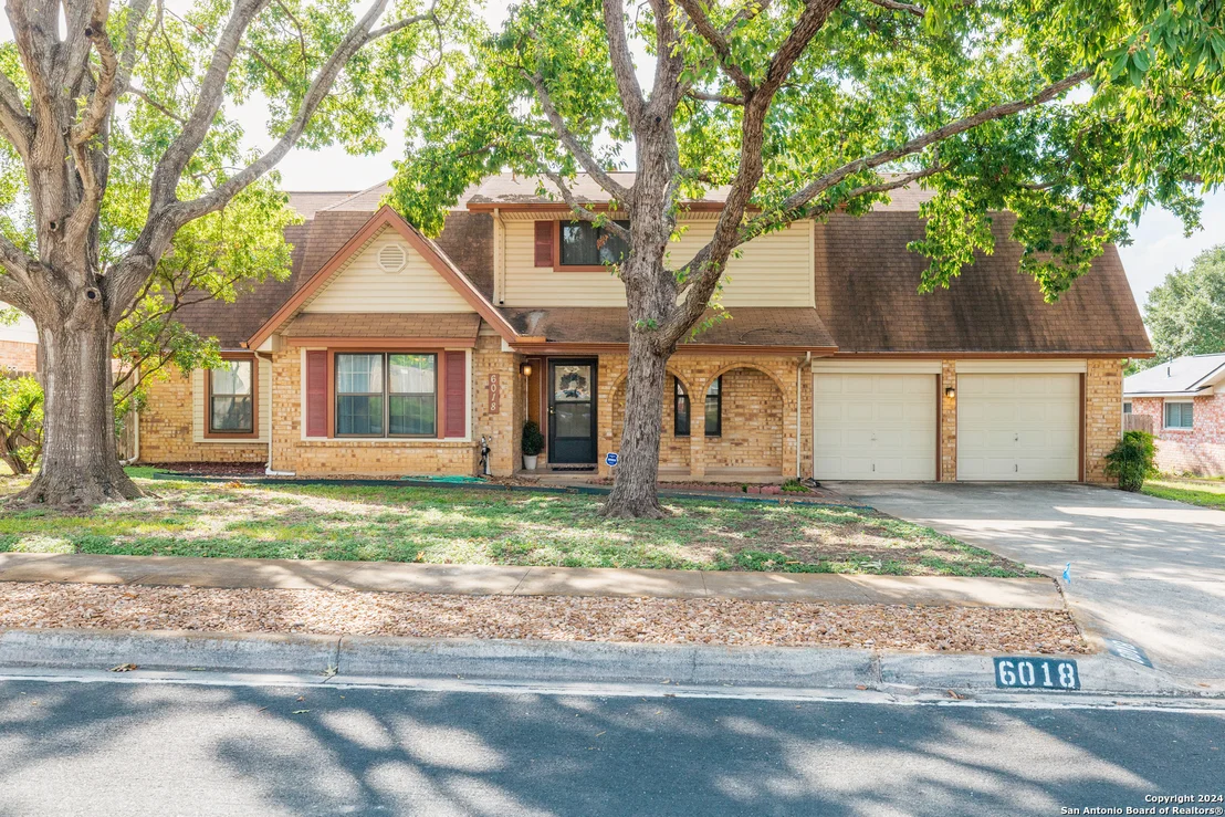 Photo of 6018 GRAND Point