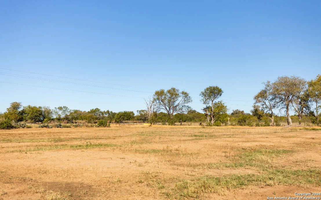 Photo of 458 COUNTY ROAD 664