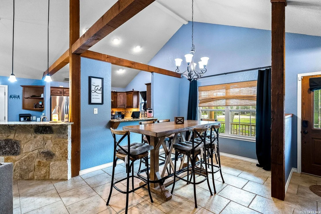Photo of 552 Jacobs Ln