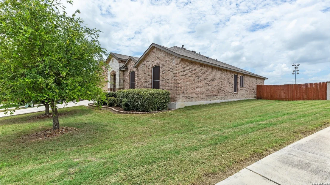 Photo of 137 White Rock