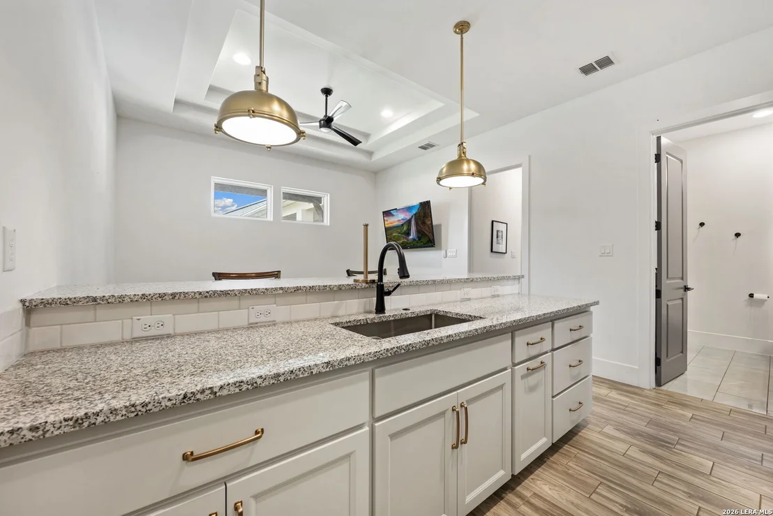 Photo of 979 Belle Oaks